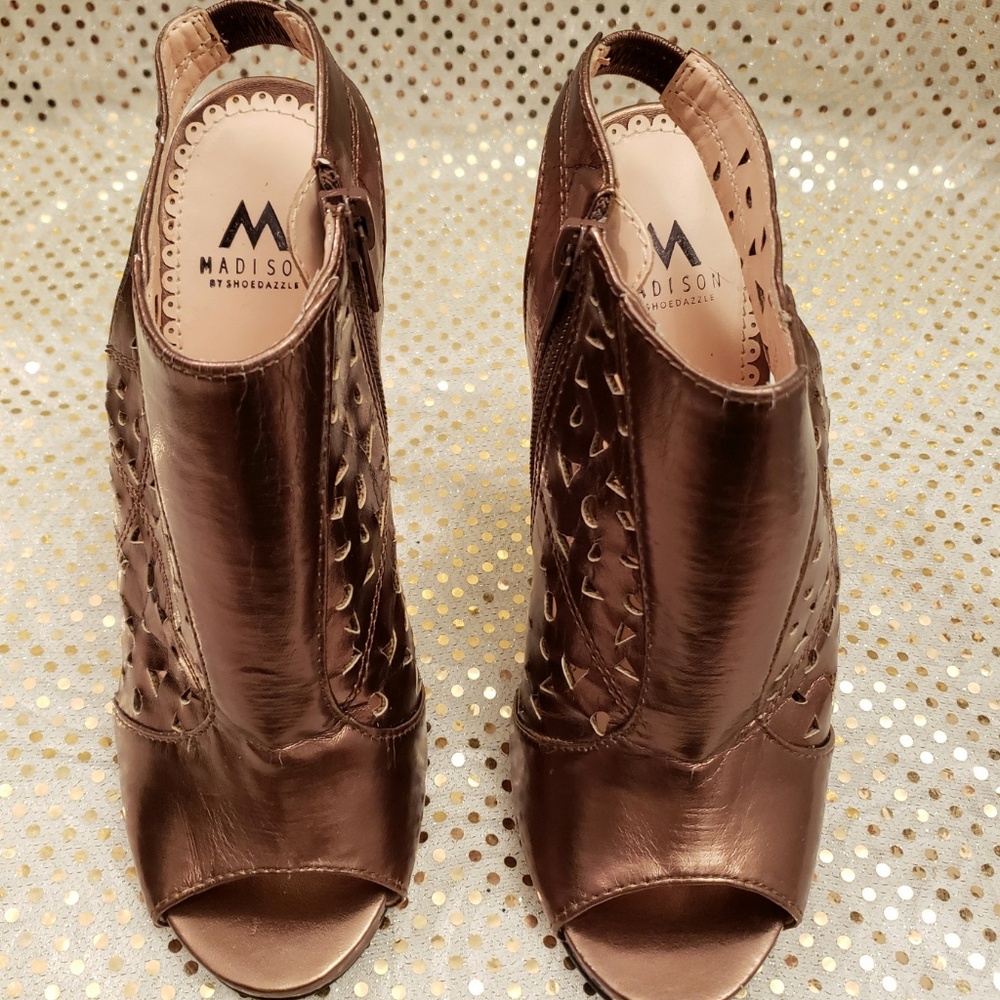 Shoedazzle Metallic Zipper Stilettos Mule Heels - Picture 2 of 5